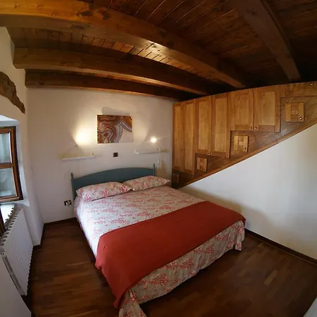 Casa Vacanze Alenka Borgo Grotta Gigante Exterior foto